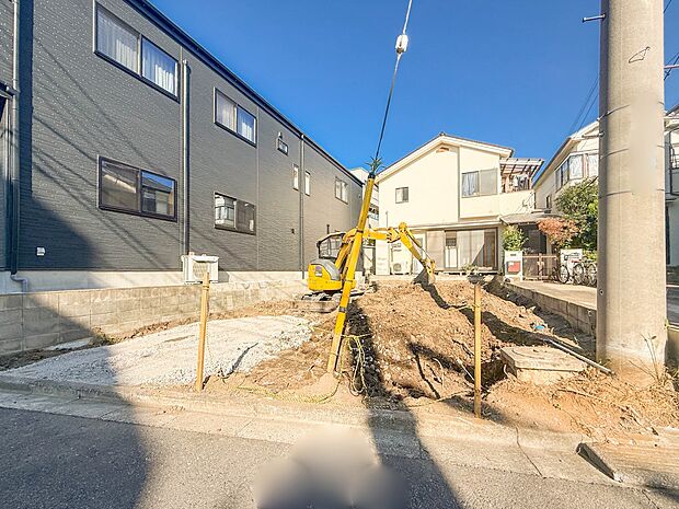 【ひとつ先の住み心地】家族の温かさと陽光の暖かさ、楽しい毎日と明るい未来を予感させる「空間が織り成すひとつ先の住み心地」を演出します。