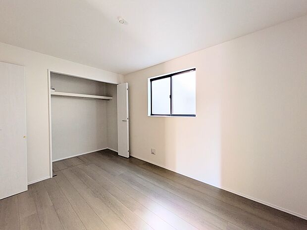 部屋の快適性を追求していくと、内装はシンプルになります。そしてポイント、ポイントにアクセントをつけて、リズムをつくる。シンプルな内装とは、リズミカルな内装と気づきます。