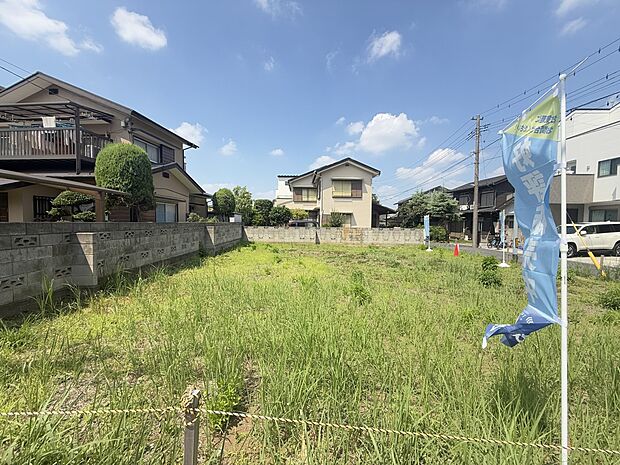【現地・外観】こちらの物件が少しでも気になるようでしたら、お気軽にお問合せください。人生でいちばん大きなお買い物ですので、ゆっくりご見学ください。ネット上の画像と実際の見学では、リアル感がま…