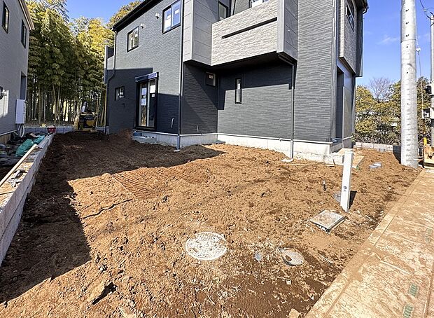 ここから始まる「日常」はご家族にとってかけがえのない時間となります。少しでも豊かに、快適に。そんな想いから本邸宅は生まれました。