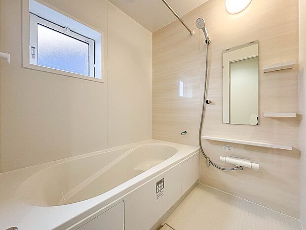 【浴室】一日の疲れを癒してくれるお風呂空間。使いやすさと上質な質感を両立して、単なる習慣から特別な時間に変わるはず。