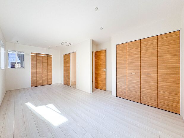 【2洋室】間仕切りをいれると、二部屋にできます