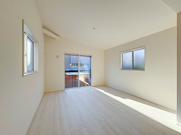 【平屋 LDK17帖+4.8帖洋室】ホームパーティーでもゲストと一緒に料理を楽しみながら楽しい時間を過ごせそう。