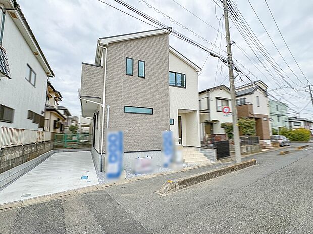 【外観】家族の温かさと陽光の暖かさ、楽しい毎日と明るい未来を予感させる「空間が織り成すひとつ先の住み心地」を演出します。