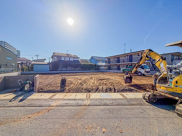 【ひとつ先の住み心地】家族の温かさと陽光の暖かさ、楽しい毎日と明るい未来を予感させる「空間が織り成すひとつ先の住み心地」を演出します。