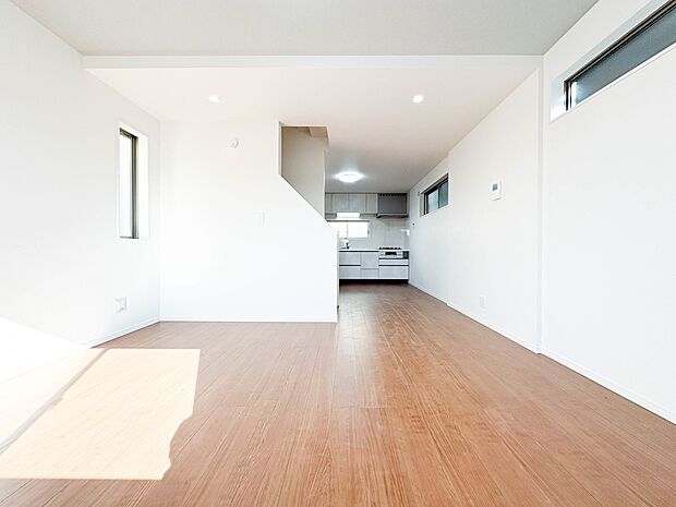 【Living-dining-リビングダイニング】流行に左右されず、将来にわたって価値が継続する「上質」な佇まい。