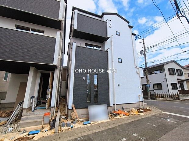 2号棟【現地外観】陽当りや通風性など各所に施された工夫で住みやすさを実現。部屋の大きさや周辺環境・街並など、資料には掲載していない情報が現地にはたくさんございます。是非ご確認下さい。