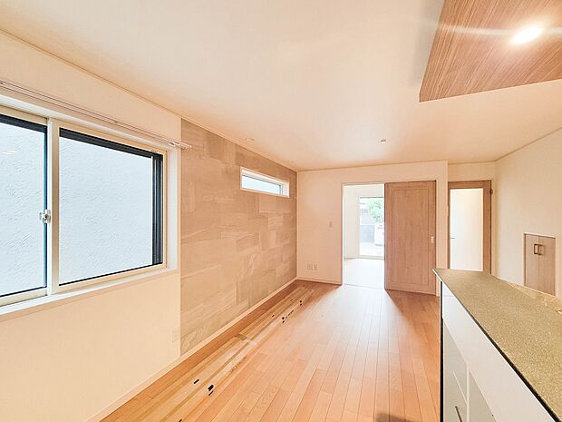 2号棟【収納】限られたスペースを有効に活用できる壁面クローゼット。