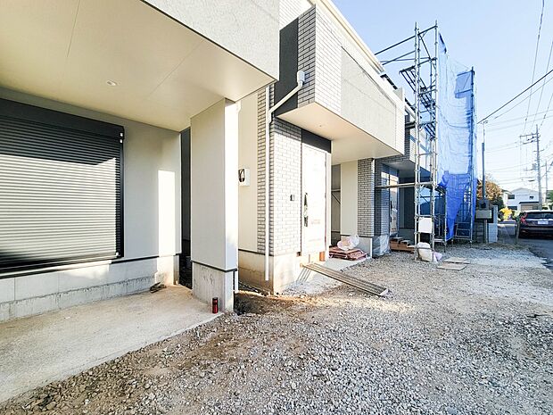 2号棟【外観】こちらの物件に少しでもご興味がありましたら、お気軽にお電話下さい。ネット上で「見えない物」「わからない事」でも、実際にご見学いただくことで、手に取るようにおわかりいただけるはず…