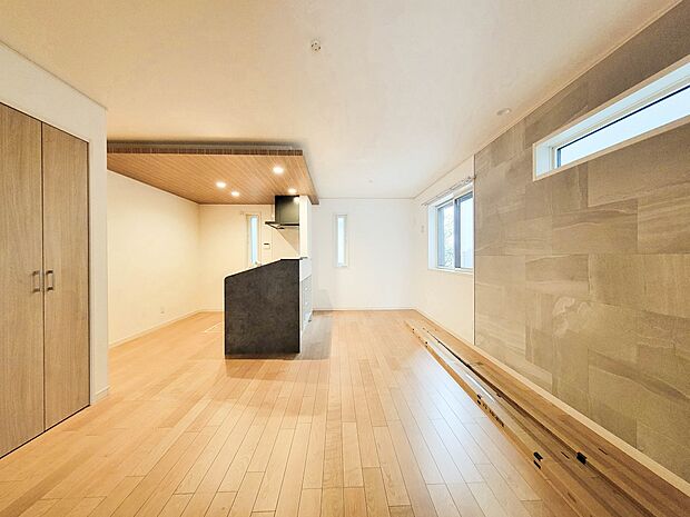 2号棟【3LDK15.3帖】流行に左右されず、将来にわたって価値が継続する「上質」な佇まい。