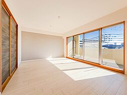 プログハウス浦和常盤 3LDKのリビング/ダイニング