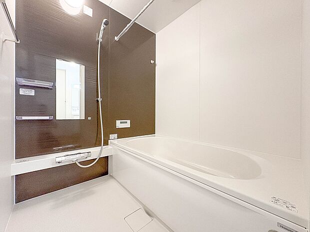 【浴室】一日の疲れを癒してくれるお風呂空間。使いやすさと上質な質感を両立して、単なる習慣から特別な時間に変わるはず。