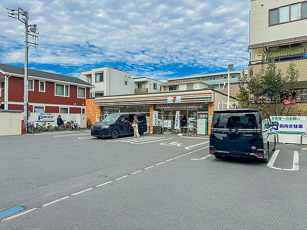 コンビニ 900m セブンイレブン浦和元町中央店(セブンイレブン浦和元町中央店(セブンイレブンは近くて便利を掲げています。近くとは、心の近さ。便利とはモノが期待以上の品質でお客さまに届くこと…