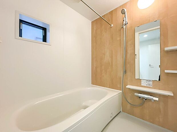 【浴室】一日の疲れを癒してくれるお風呂空間。使いやすさと上質な質感を両立して、単なる習慣から特別な時間に変わるはず。