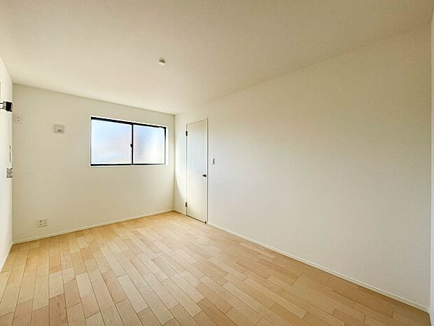 【洋室】充実した生活は伸びやかな居室空間から始まります。快適に・伸びやかに。心の潤いを求める方々へ。