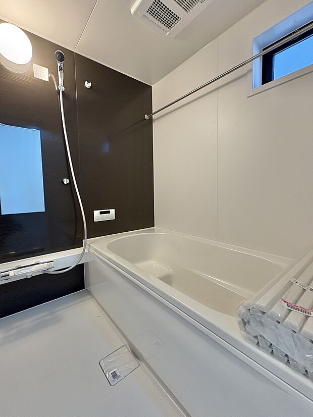 【浴室】一日の疲れを癒してくれるお風呂空間。使いやすさと上質な質感を両立して、単なる習慣から特別な時間に変わるはず。