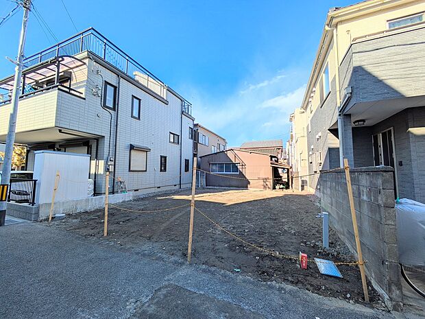 【ひとつ先の住み心地】家族の温かさと陽光の暖かさ、楽しい毎日と明るい未来を予感させる「空間が織り成すひとつ先の住み心地」を演出します。