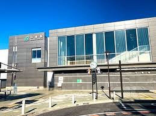 駅 400m 日進駅(昭和15年に開業しました。JR東日本・川越線の駅です。駅周辺は再開発が行われました。新駅舎および北口、南口駅前広場も再開発により完成しました。駅周辺のイメージがグーンと…