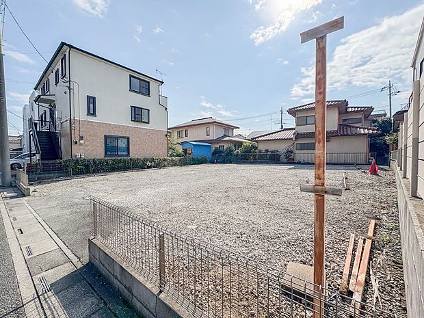 C号棟【外観】家族の温かさと陽光の暖かさ、楽しい毎日と明るい未来を予感させる「空間が織り成すひとつ先の住み心地」を演出します。