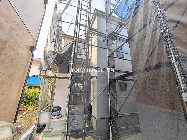 C号棟【外観】家族の温かさと陽光の暖かさ、楽しい毎日と明るい未来を予感させる「空間が織り成すひとつ先の住み心地」を演出します。