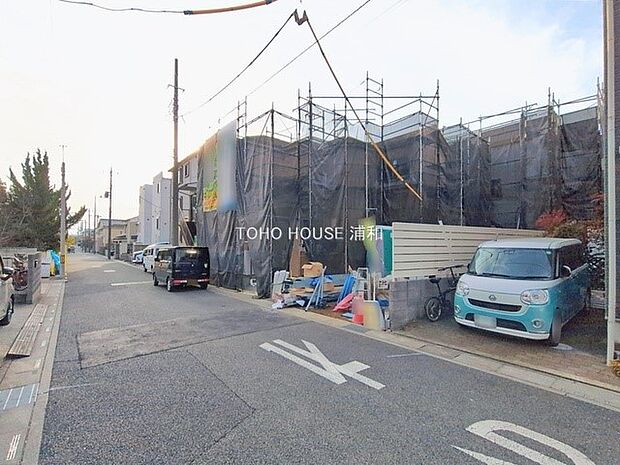 B号棟【前面道路】車の通行が少ないので、静かな住環境を維持することができます。