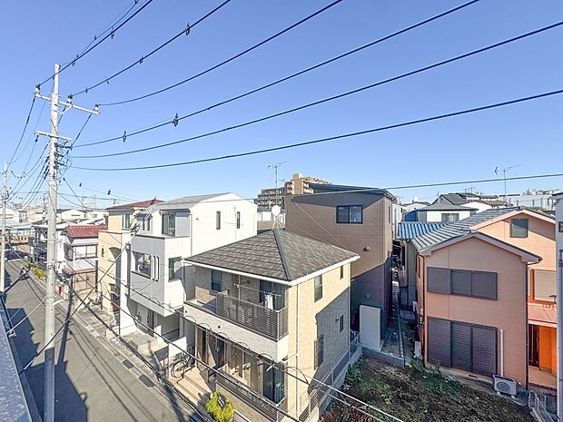 【眺望】眺望や窓からの景色が良いと、家で過ごす時間も快適です。