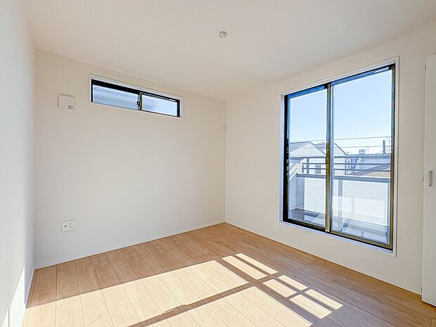 【洋室】充実した生活は伸びやかな居室空間から始まります。快適に・伸びやかに。心の潤いを求める方々へ。