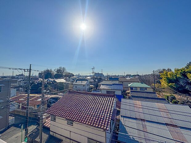 1号棟【眺望】眺望や窓からの景色が良いと、家で過ごす時間も快適です。