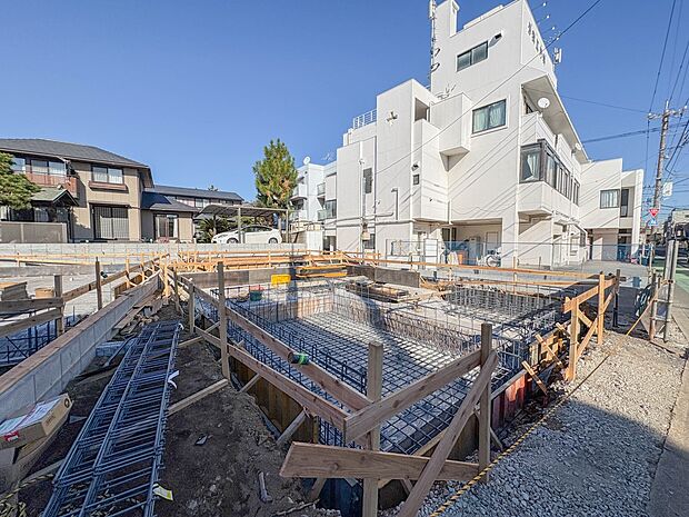 3号棟【外観】陽当りや通風性など各所に施された工夫で住みやすさを実現。部屋の大きさや周辺環境・街並など、資料には掲載していない情報が現地にはたくさんございます。是非ご確認下さい。