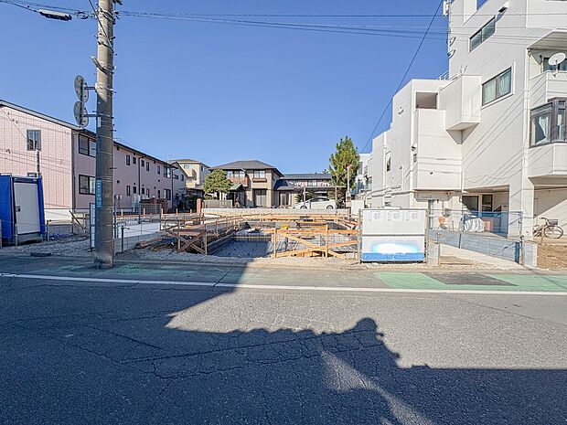 3号棟【前面道路7m】車の通行が少ないので、静かな住環境を維持することができます。