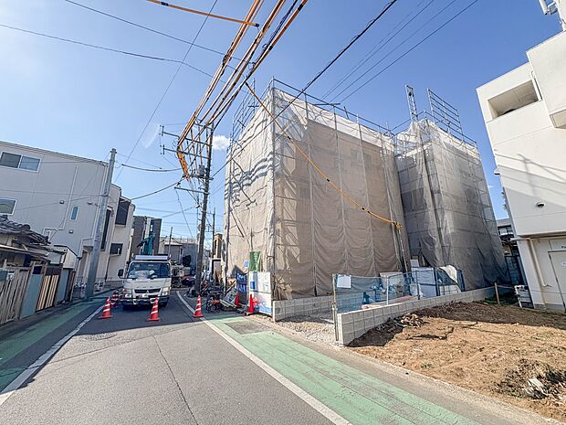 2号棟【前面道路7m】車の通行が少ないので、静かな住環境を維持することができます。