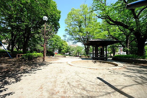 公園 240m 東中尾公園