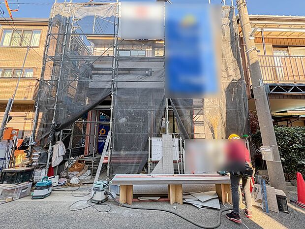 【前面道路】車の通行が少ないので、静かな住環境を維持することができます。