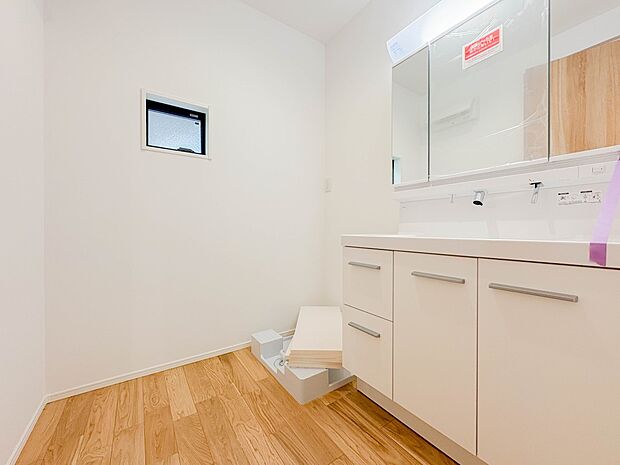 【洗面台】収納スペースを設けた洗面スペース