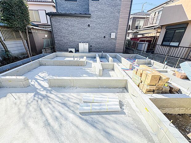 【外観】こちらの物件が少しでも気になるようでしたら、お気軽にお問合せください。人生でいちばん大きなお買い物ですので、ゆっくりご見学ください。ネット上の画像と実際の見学では、リアル感がまるで違…