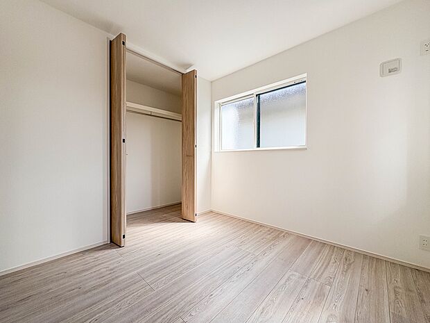 【サービスルーム4.5帖】居室としても利用可能です。