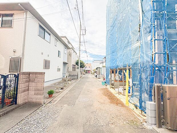 3号棟【前面道路4?】陽当りや通風性など各所に施された工夫で住みやすさを実現。部屋の大きさや周辺環境・街並など、資料には掲載していない情報が現地にはたくさんございます。是非ご確認下さい。