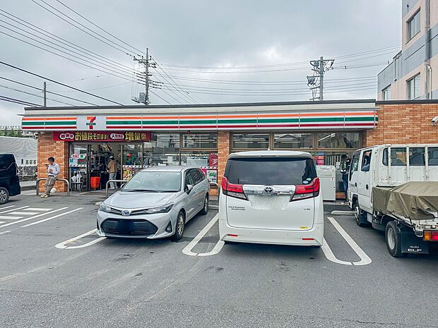 コンビニ 432m セブンイレブンさいたま田島7丁目店