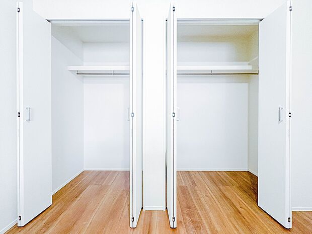 【収納】各部屋を最大限に広く使って頂ける様、全居住スペースに収納付。プライベートルームはゆったりと快適に。