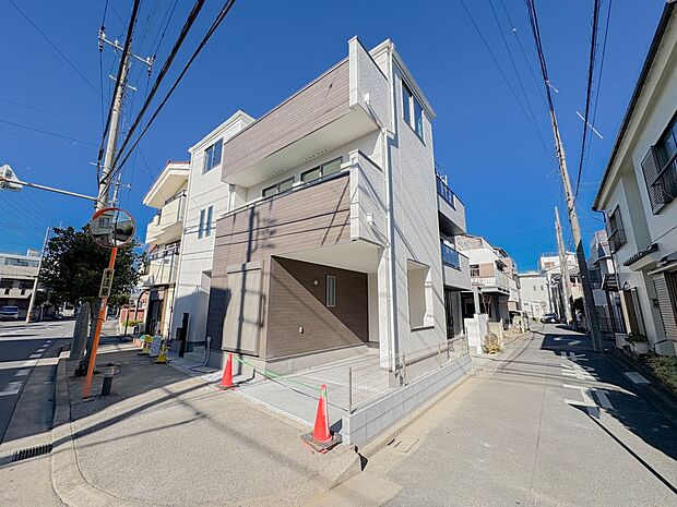 お庭にはプランター等をおいてガーデニングが楽しめます。