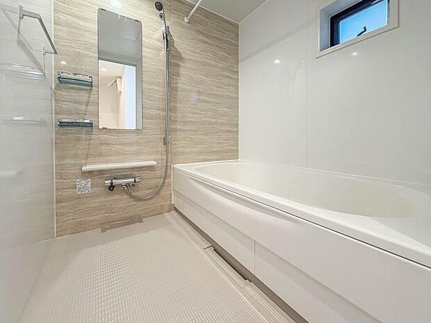 2号棟【浴室】一日の疲れを癒してくれるお風呂空間。使いやすさと上質な質感を両立して、単なる習慣から特別な時間に変わるはず。