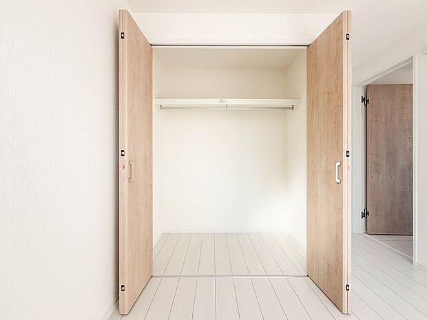 1号棟【収納】各部屋を最大限に広く使って頂ける様、全居住スペースに収納付。プライベートルームはゆったりと快適に。