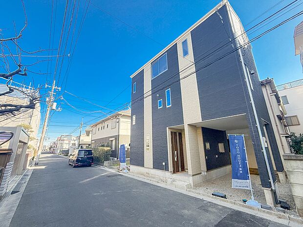 【前面道路幅員6m】車の通行が少ないので、静かな住環境を維持することができます。