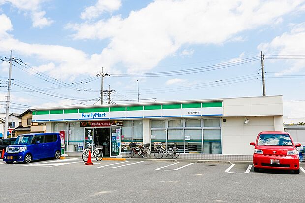 コンビニ 600m ファミリーマート鳩ヶ谷八幡木店