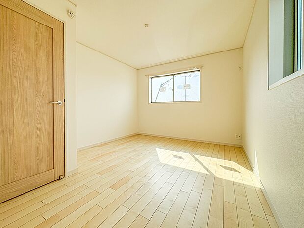 【寝室6.5帖】充実した生活は伸びやかな居室空間から始まります。快適に・伸びやかに。心の潤いを求める方々へ。