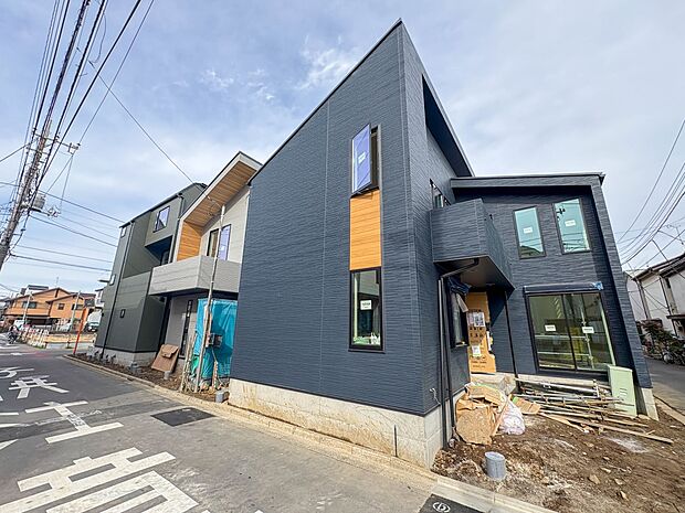 【外観-4号棟-】JR埼京線・武蔵野線の2路線利用可能な『武蔵浦和』駅徒歩14分の好立地。 デザイン性の高い、全4棟となっております。