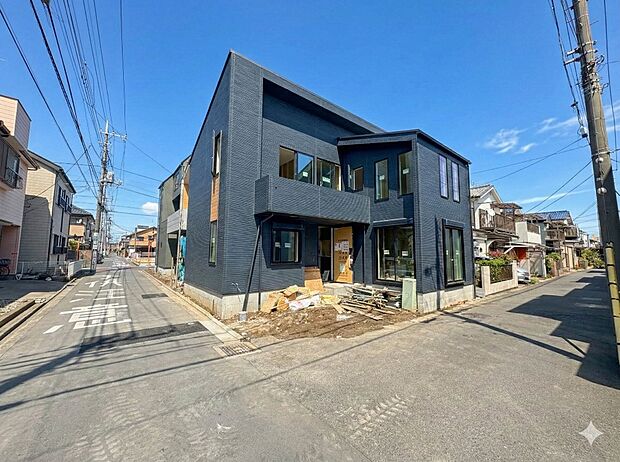 【外観-4号棟-】JR埼京線・武蔵野線の2路線利用可能な『武蔵浦和』駅徒歩14分の好立地。 デザイン性の高い、全4棟となっております。 ※CG加工で青空に変更しております。