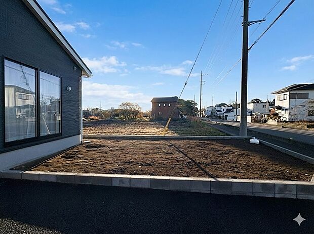 【庭】庭がある戸建てに住む楽しみのひとつは、自分たちの好みに合わせて、家庭菜園や庭づくりができることでしょう。自由自在に庭をコーディネートしてみませんか！