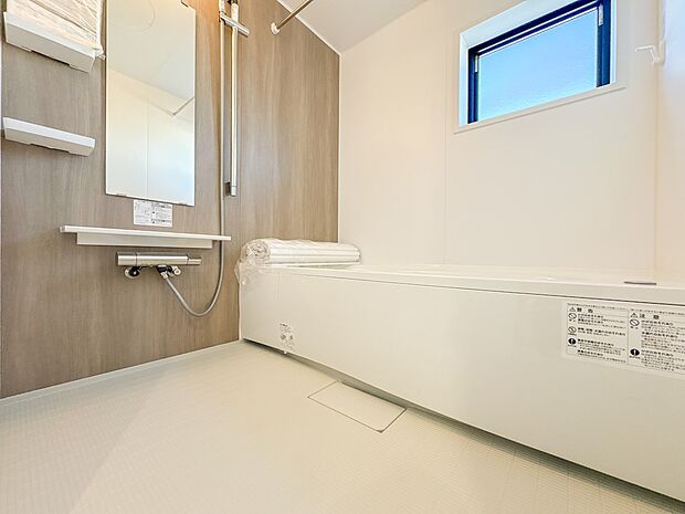 【浴室】一日の疲れを癒してくれるお風呂空間。使いやすさと上質な質感を両立して、単なる習慣から特別な時間に変わるはず。