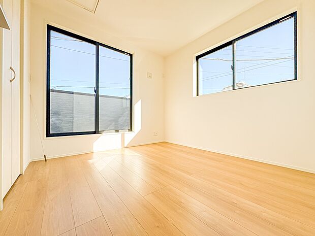 【洋室4.60帖】充実した生活は伸びやかな居室空間から始まります。快適に・伸びやかに。心の潤いを求める方々へ。